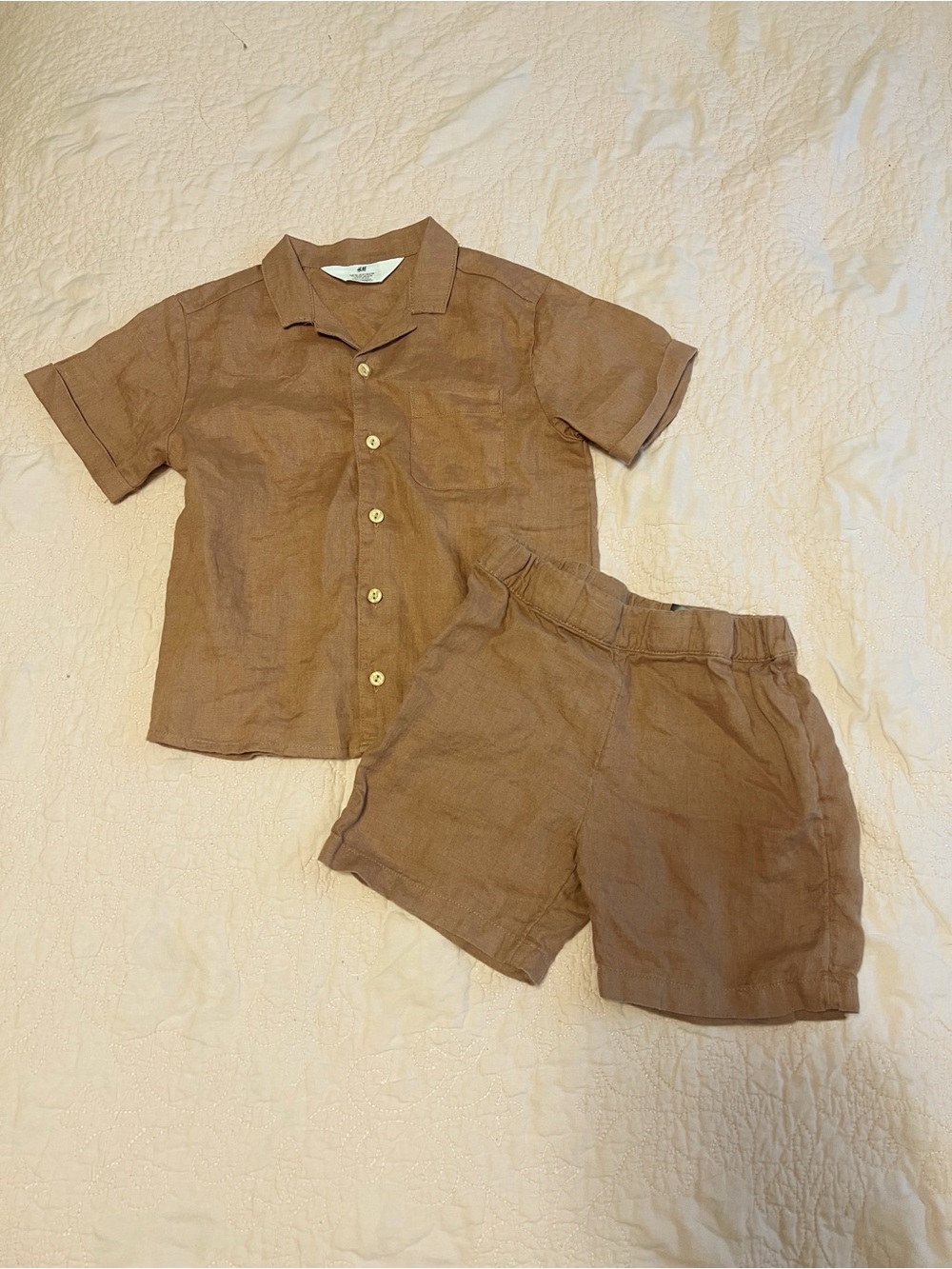 H&M Brown Linen Short Sleeve Button-Front Shirt & Elastic Waist Shorts Set 5T